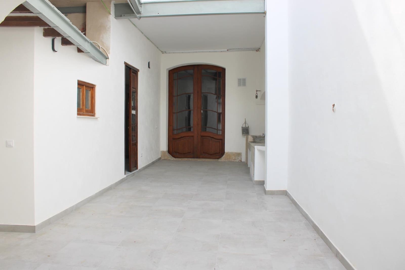 Casa de 2 habitaciones en Oliva en alquiler - 900 € (Ref: 8961740)