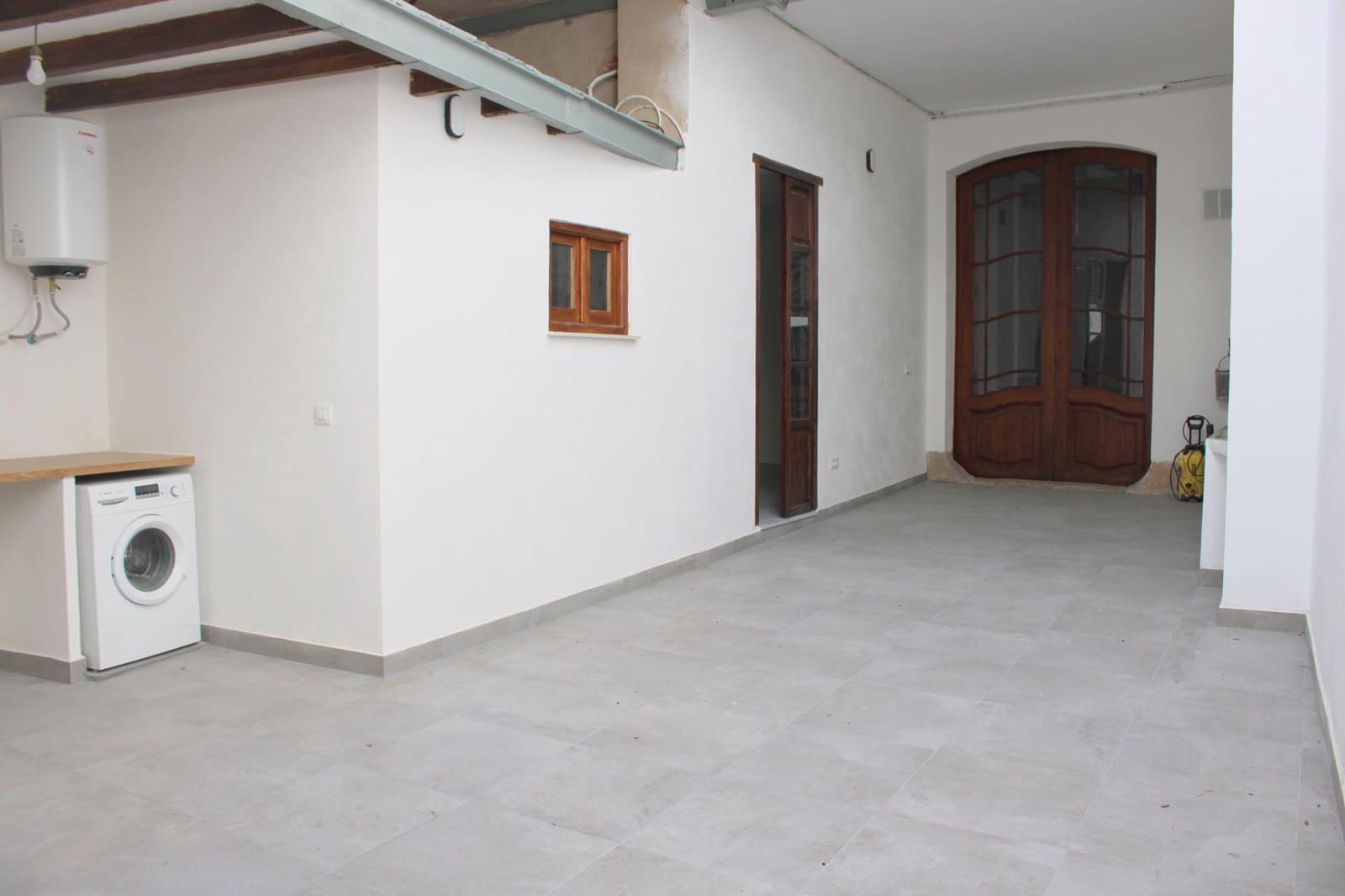 Casa de 2 habitaciones en Oliva en alquiler - 900 € (Ref: 8961740)