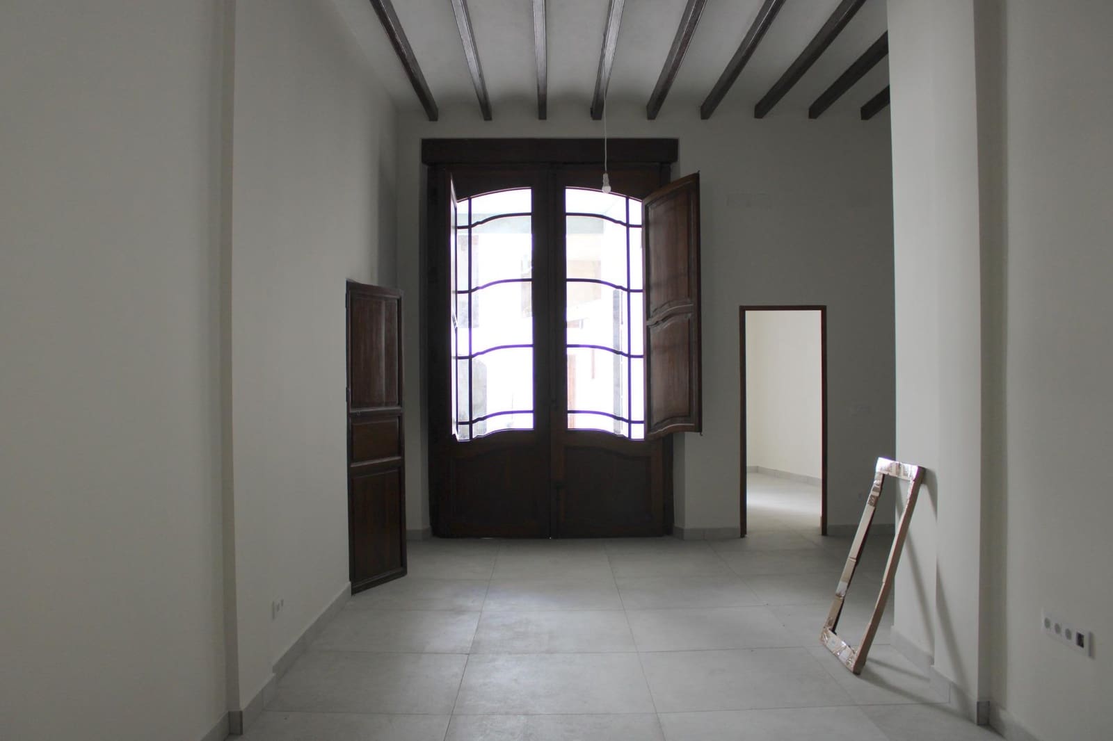 Casa de 2 habitaciones en Oliva en alquiler - 900 € (Ref: 8961740)