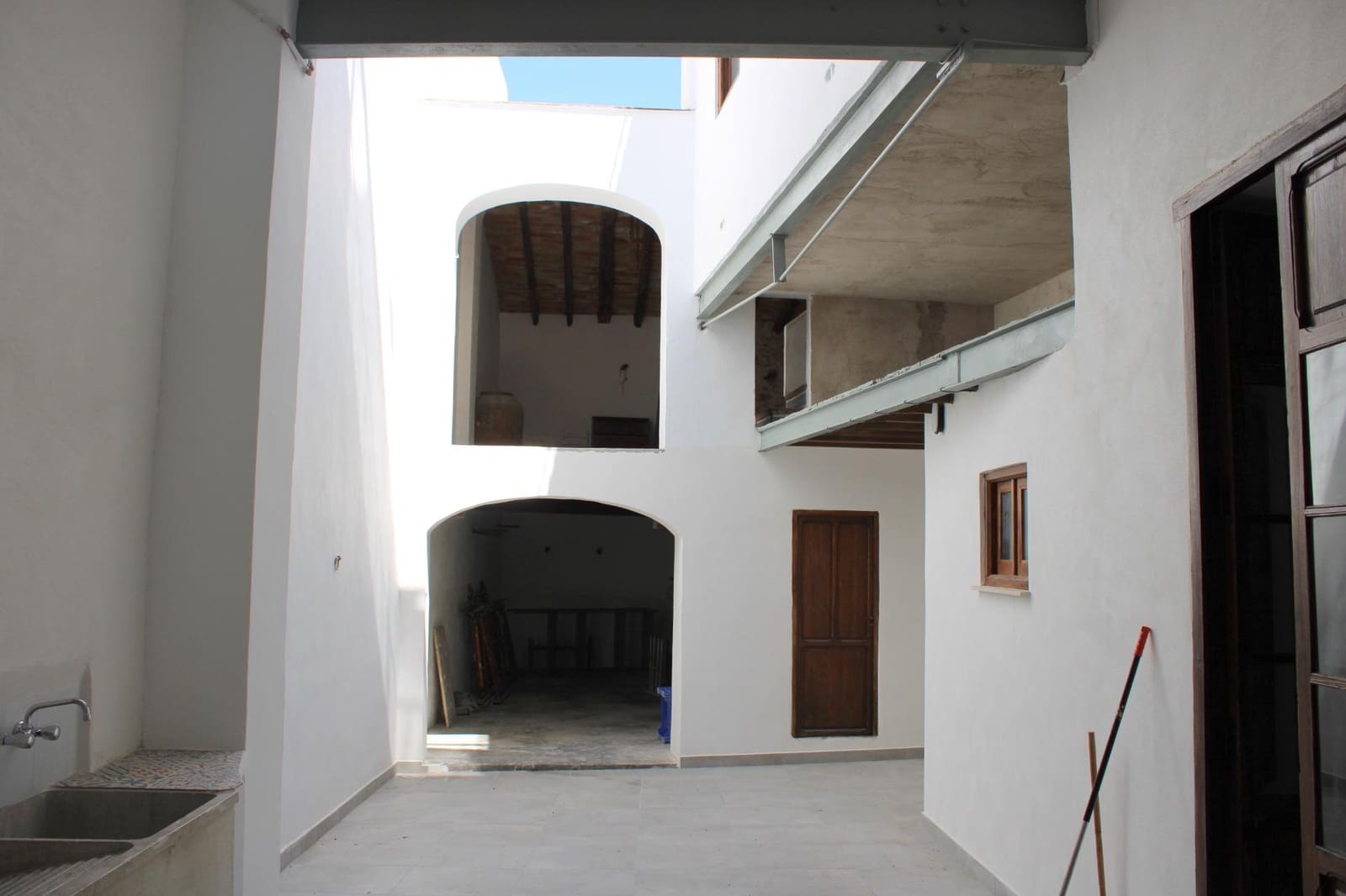 Casa de 2 habitaciones en Oliva en alquiler - 900 € (Ref: 8961740)