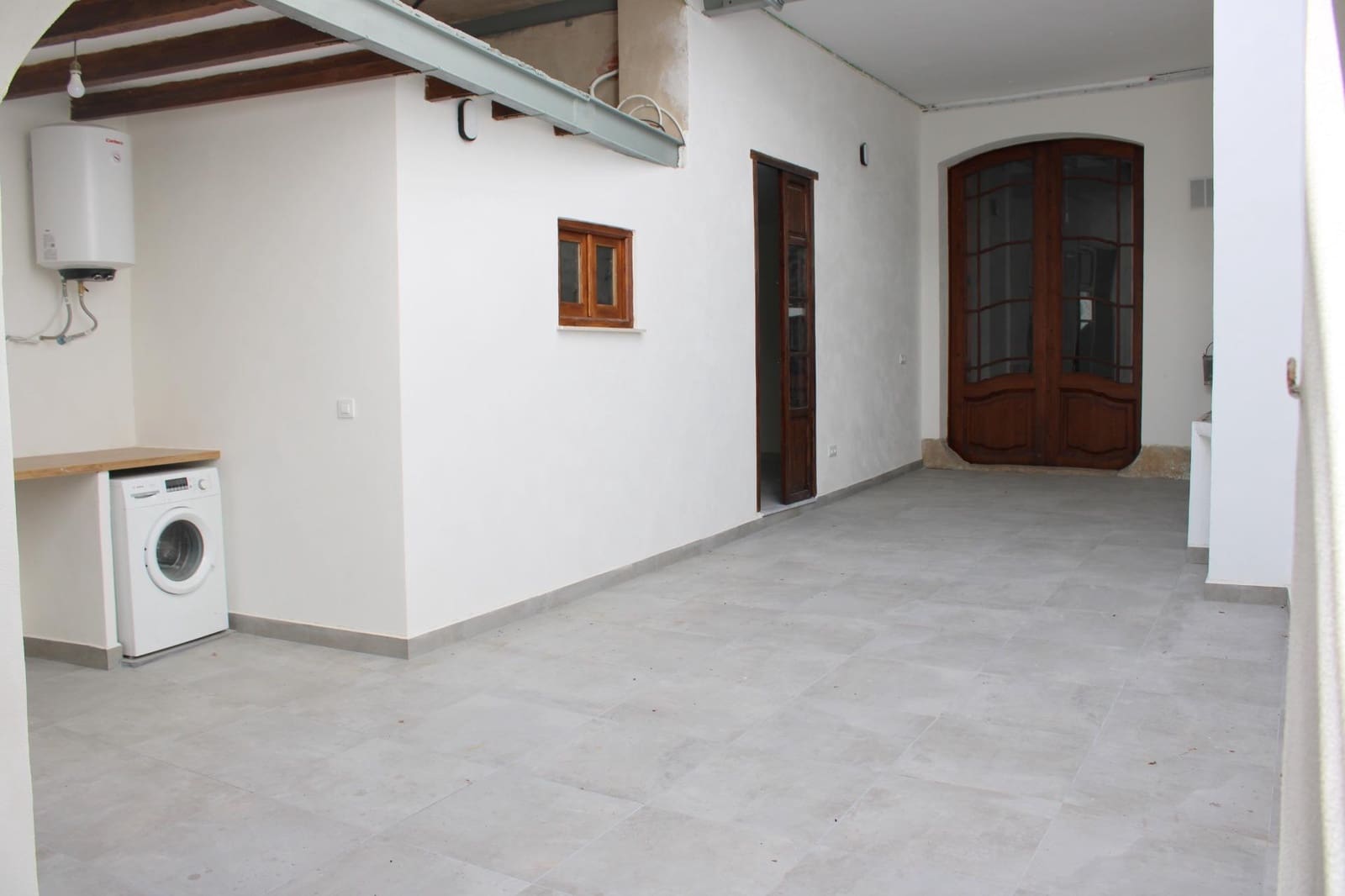 Casa de 2 habitaciones en Oliva en alquiler - 900 € (Ref: 8961740)