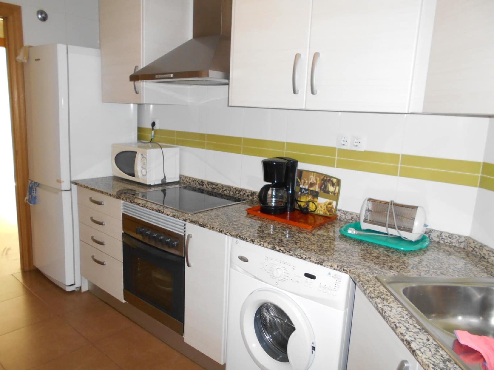 Appartement de 3 chambres à louer à Oliva - 850 € (Ref: 8976282)