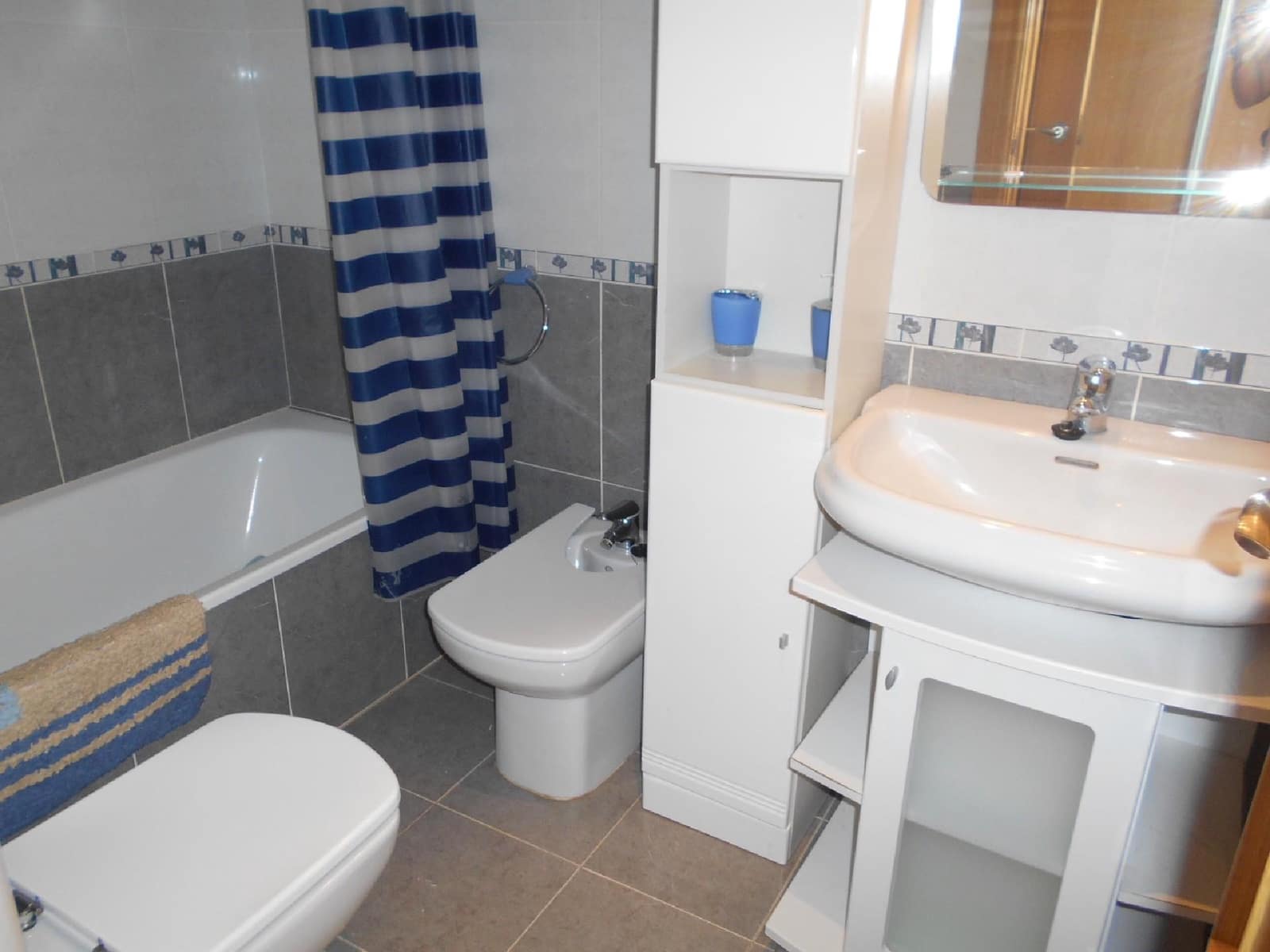 Appartement de 3 chambres à louer à Oliva - 850 € (Ref: 8976282)