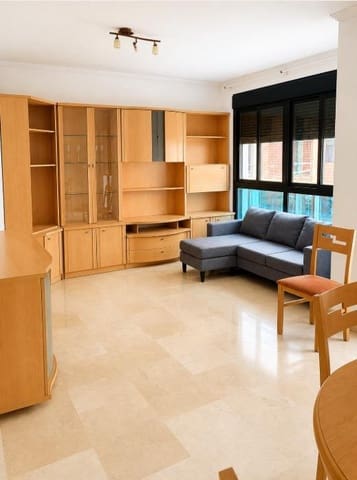 3 makuuhuone Asunto vuokrattavana paikassa Oliva - 850 € (Ref: 8976282)