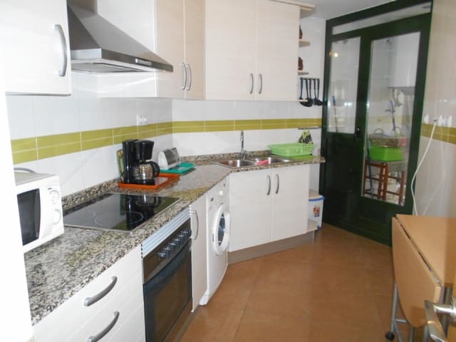 3 makuuhuone Asunto vuokrattavana paikassa Oliva - 850 € (Ref: 8976282)