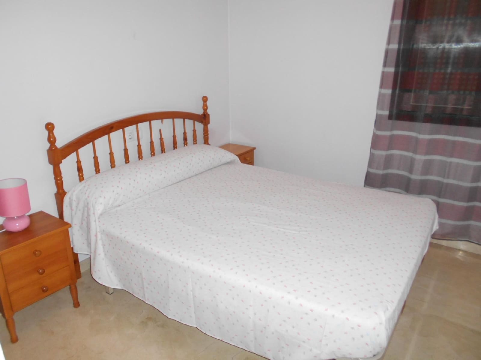 3 bedroom Flat for rent in Oliva - € 850 (Ref: 8976282)
