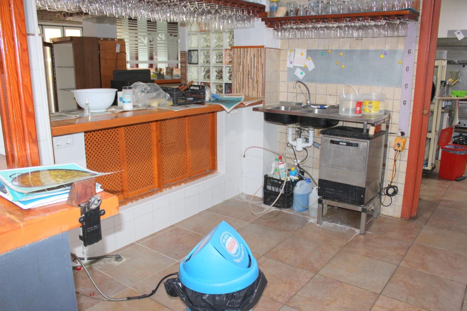 2 soveværelse Virksomhed til salg i Oliva med swimmingpool - € 380.000 (Ref: 9017193)