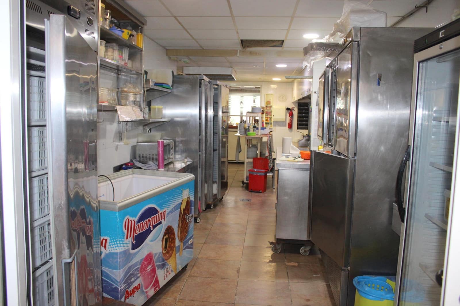 2 soveværelse Virksomhed til salg i Oliva med swimmingpool - € 380.000 (Ref: 9017193)