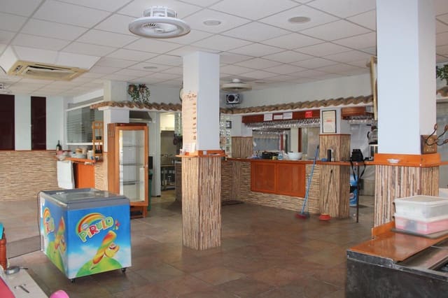 2 camera da letto Azienda in vendita in Oliva con piscina - 380.000 € (Rif: 9017193)