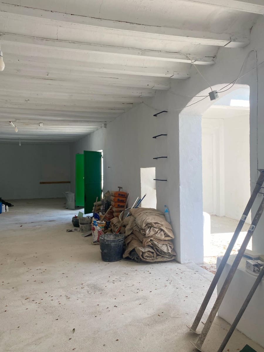 8 bedroom Villa for sale in Beniarjo with pool - € 1,500,000 (Ref: 9062550)