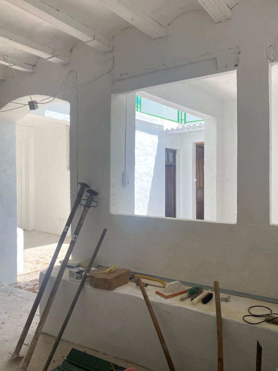 8 bedroom Villa for sale in Beniarjo with pool - € 1,500,000 (Ref: 9062550)