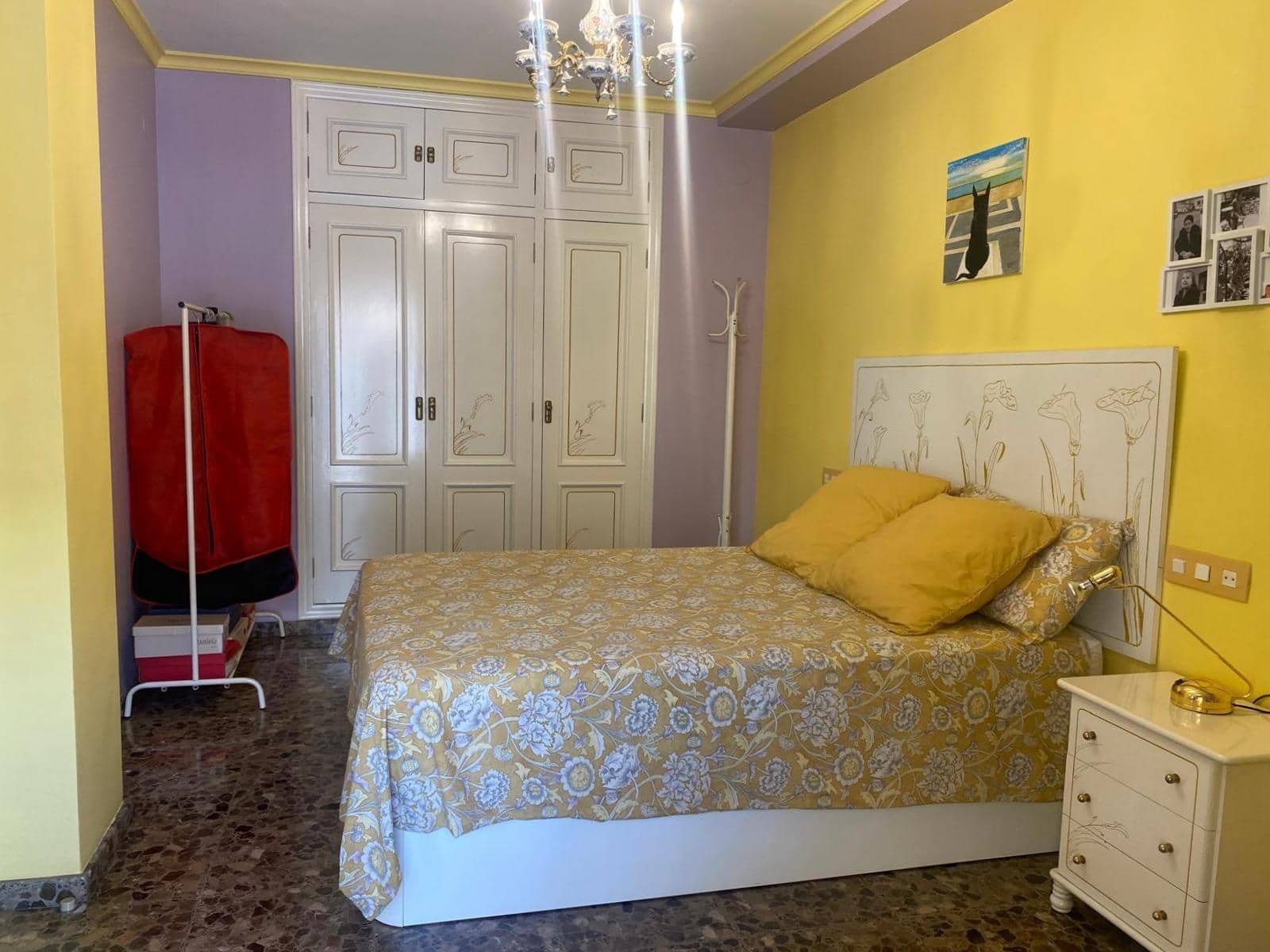 5 makuuhuone Omakotitalo myytävänä paikassa Oliva mukana 
autotalli - 262 000 € (Ref: 9116267)