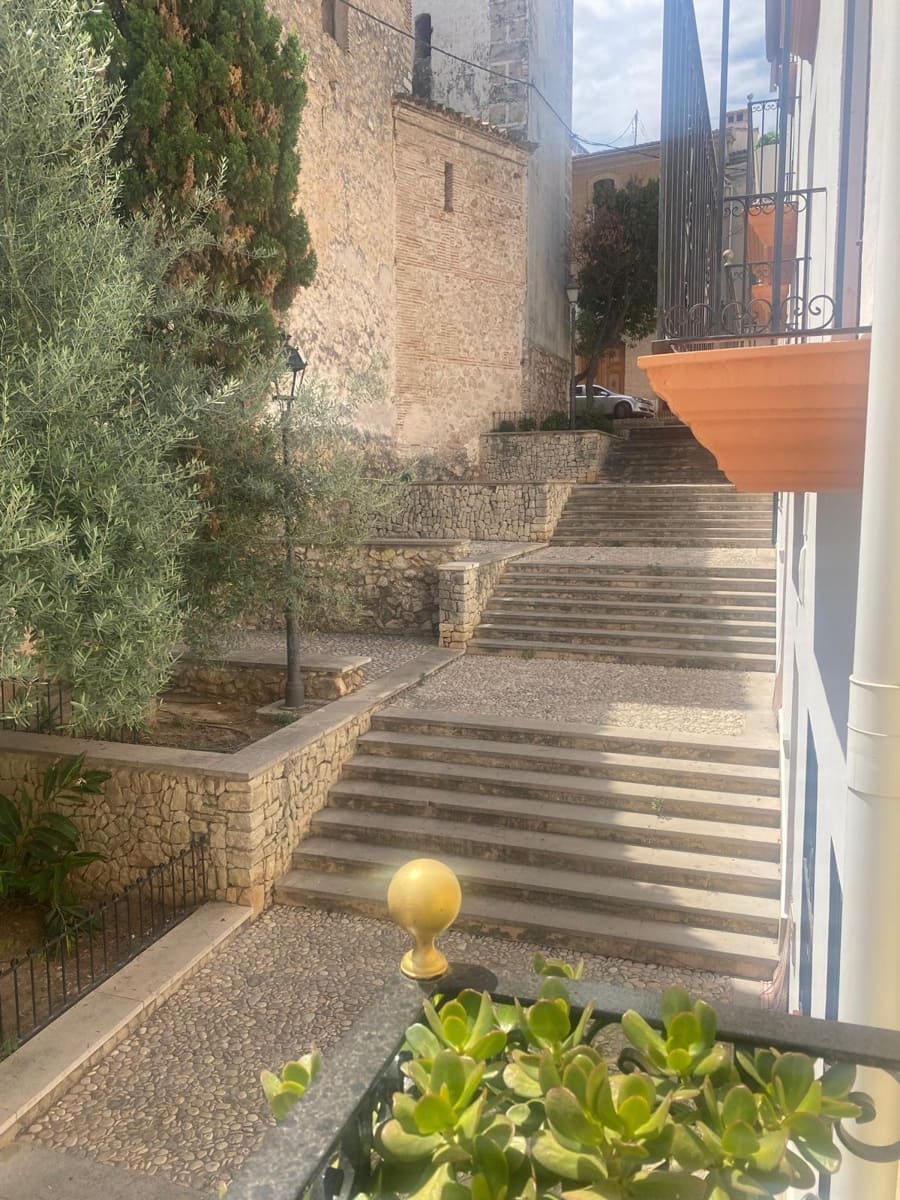 5 makuuhuone Omakotitalo myytävänä paikassa Oliva mukana 
autotalli - 262 000 € (Ref: 9116267)