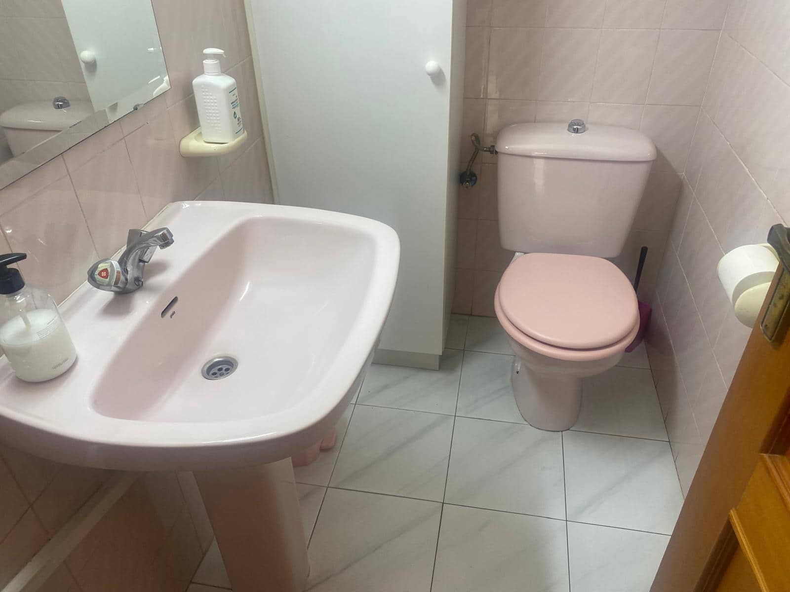 5 makuuhuone Omakotitalo myytävänä paikassa Oliva mukana 
autotalli - 262 000 € (Ref: 9116267)