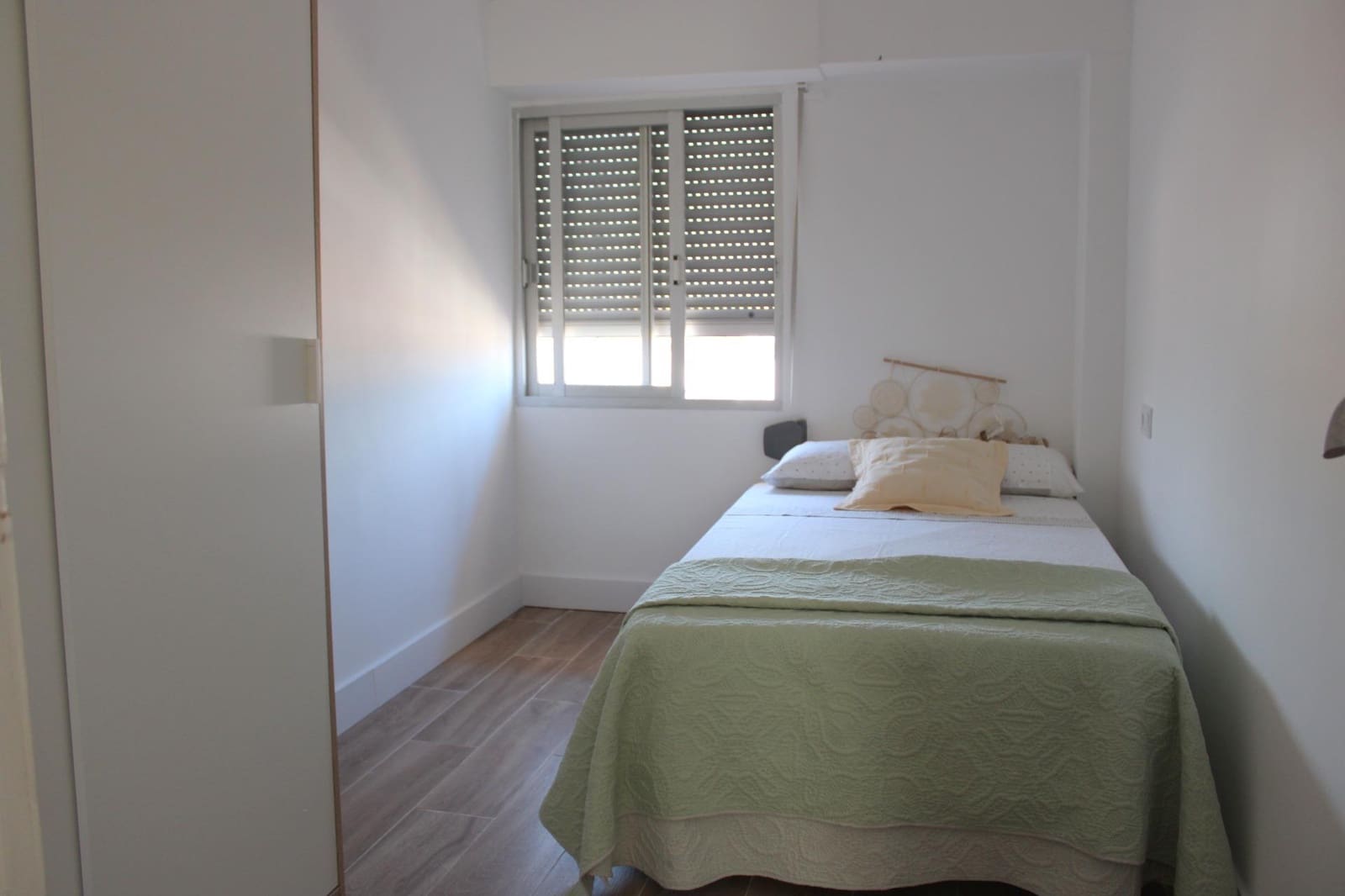 3 soveværelse Lejlighed til leje i Oliva - € 1.400 (Ref: 9128478)