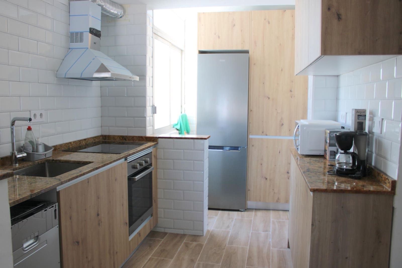 3 soveværelse Lejlighed til leje i Oliva - € 1.400 (Ref: 9128478)