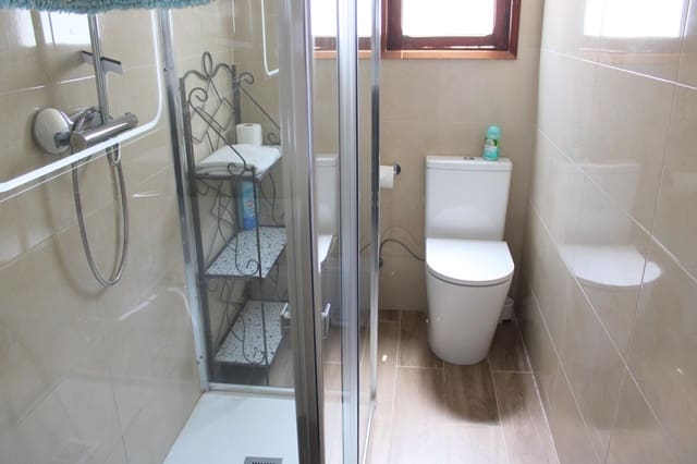 3 soveværelse Lejlighed til leje i Oliva - € 1.400 (Ref: 9128478)