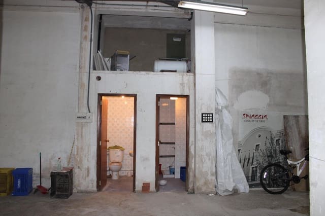 Commercial for sale in Gandia - € 63,000 (Ref: 9145689)