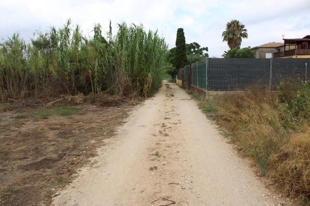 Undeveloped Land for sale in Oliva - € 120,000 (Ref: 9145690)