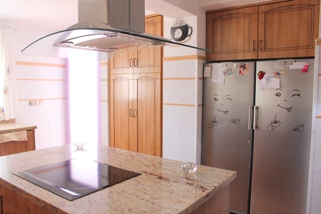 4 sypialnia Willa na sprzedaż w Oliva z basenem garażem - 499 000 € (Ref: 9181158)