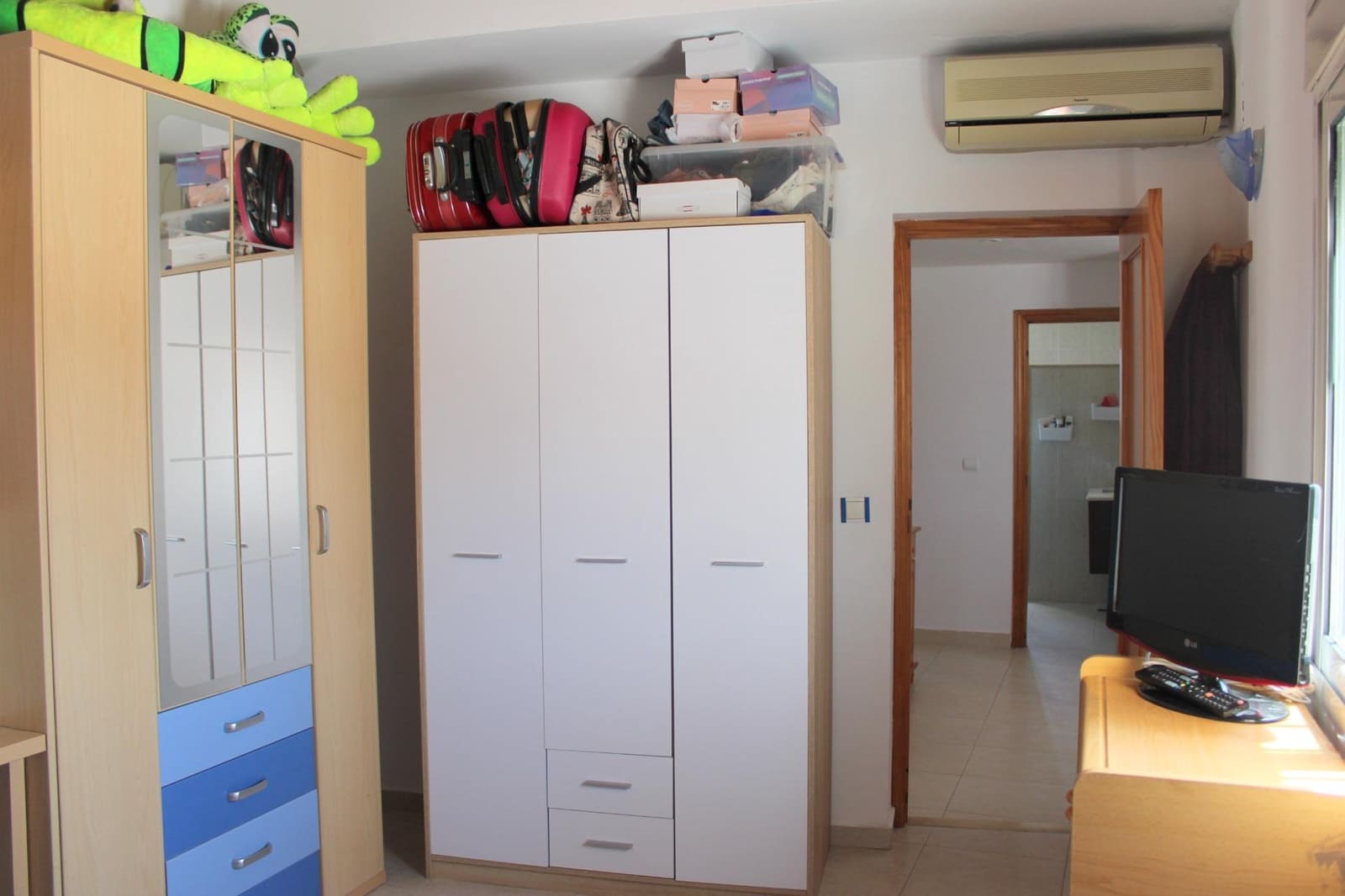 4 soveværelse Villa til salg i Oliva med swimmingpool garage - € 499.000 (Ref: 9181158)