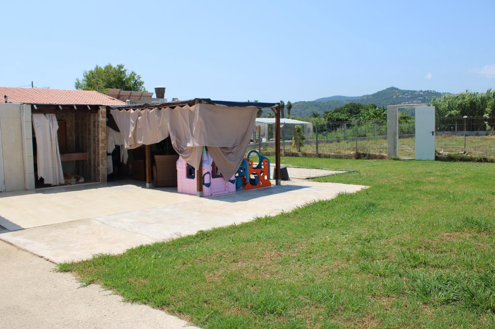 4 soveværelse Villa til salg i Oliva med swimmingpool garage - € 499.000 (Ref: 9181158)