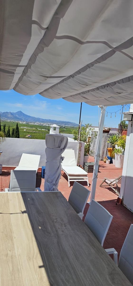 5 soveværelse Byhus til salg i Oliva med garage - € 220.000 (Ref: 9228720)