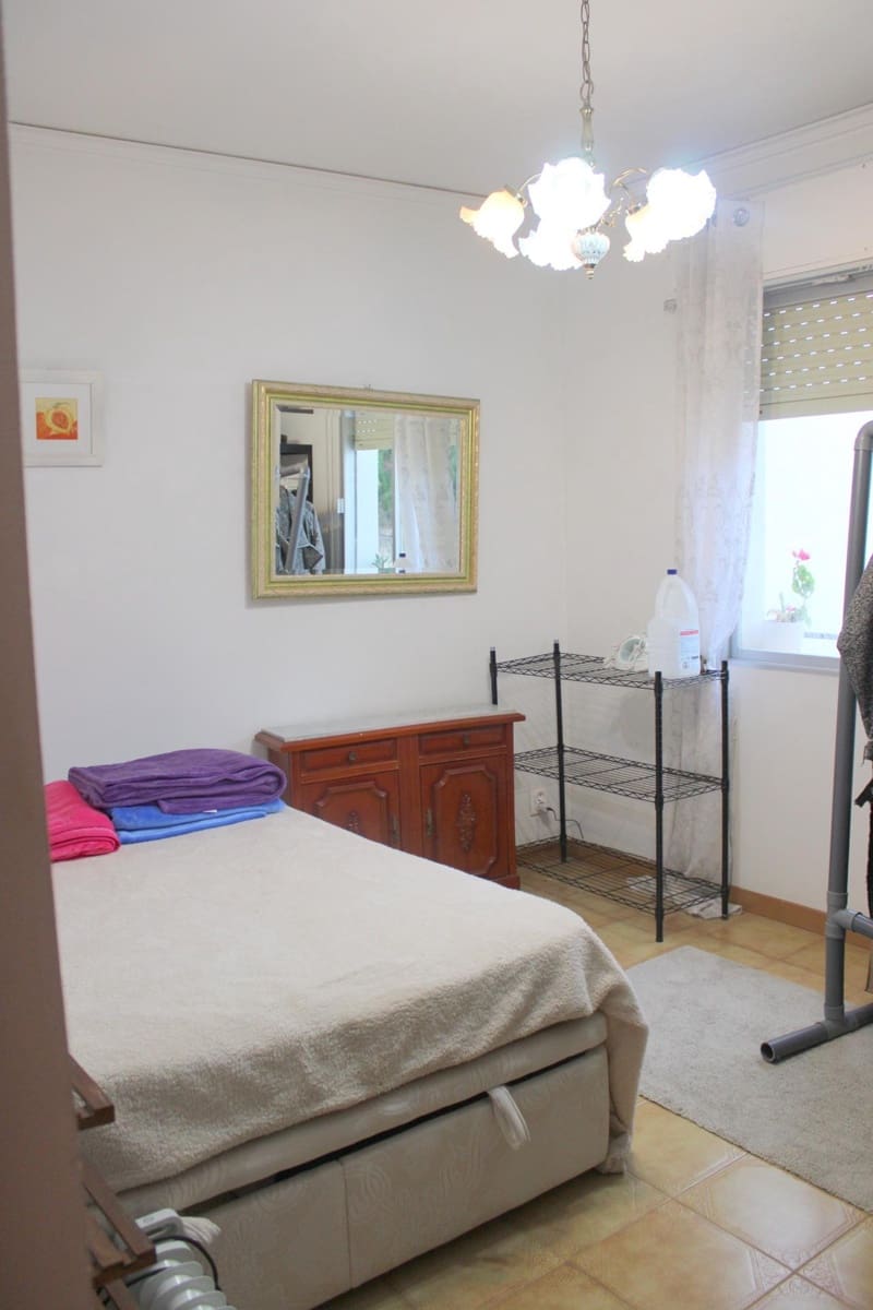 5 soveværelse Byhus til salg i Oliva med garage - € 220.000 (Ref: 9228720)