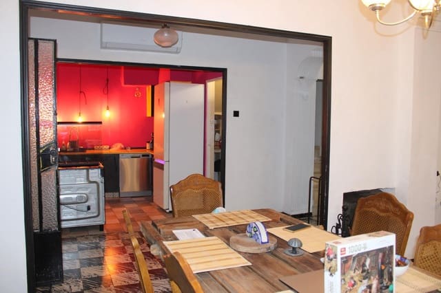 5 bedroom Townhouse for sale in Oliva Pueblo, Oliva with garage - € 220,000 (Ref: 9228720)