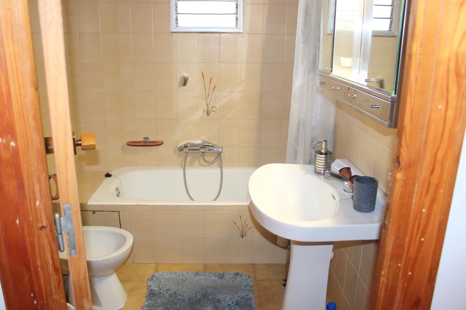 5 soveværelse Byhus til salg i Oliva med garage - € 220.000 (Ref: 9228720)