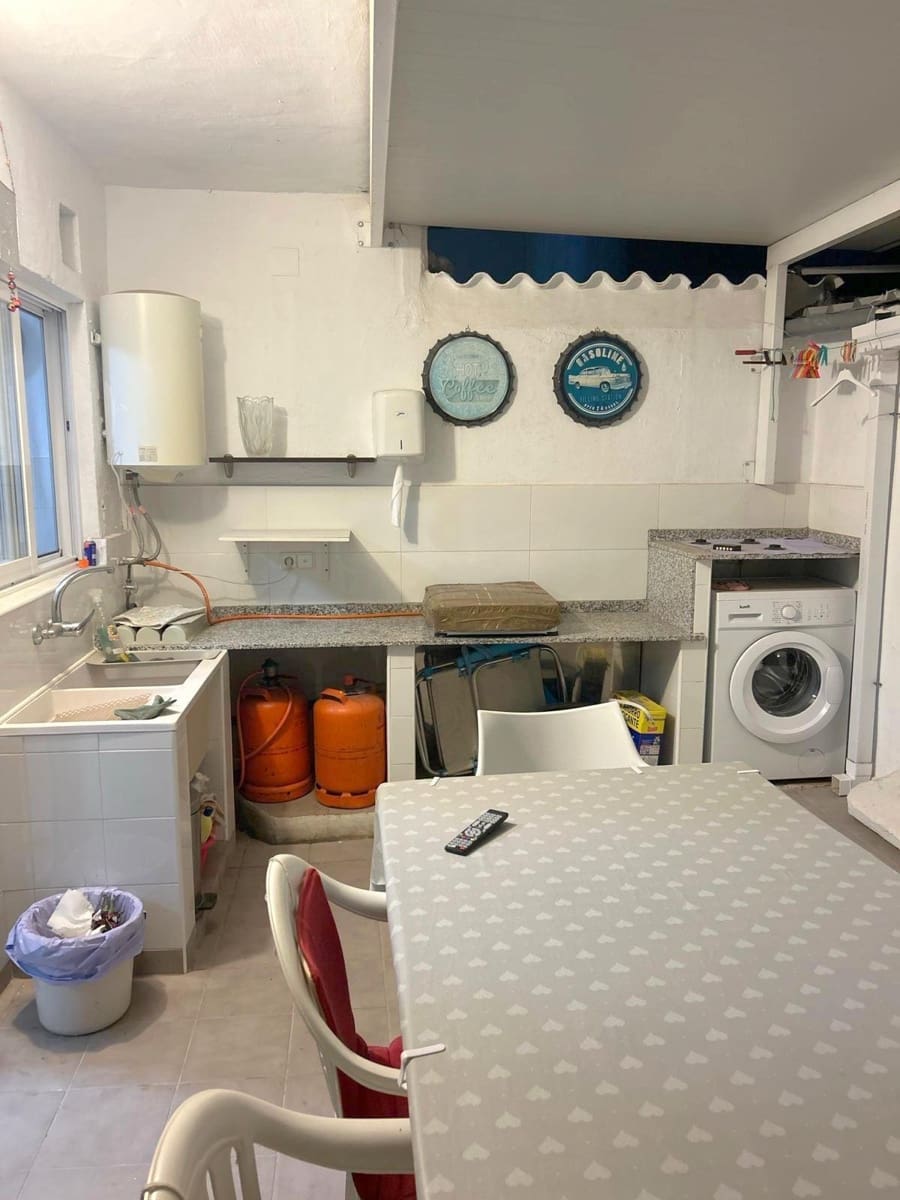 3 bedroom Flat for sale in Oliva - € 165,000 (Ref: 9264690)