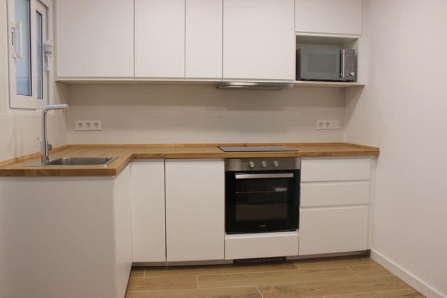 4 camera da letto Appartamento da affittare in Oliva - 800 € (Rif: 9330814)