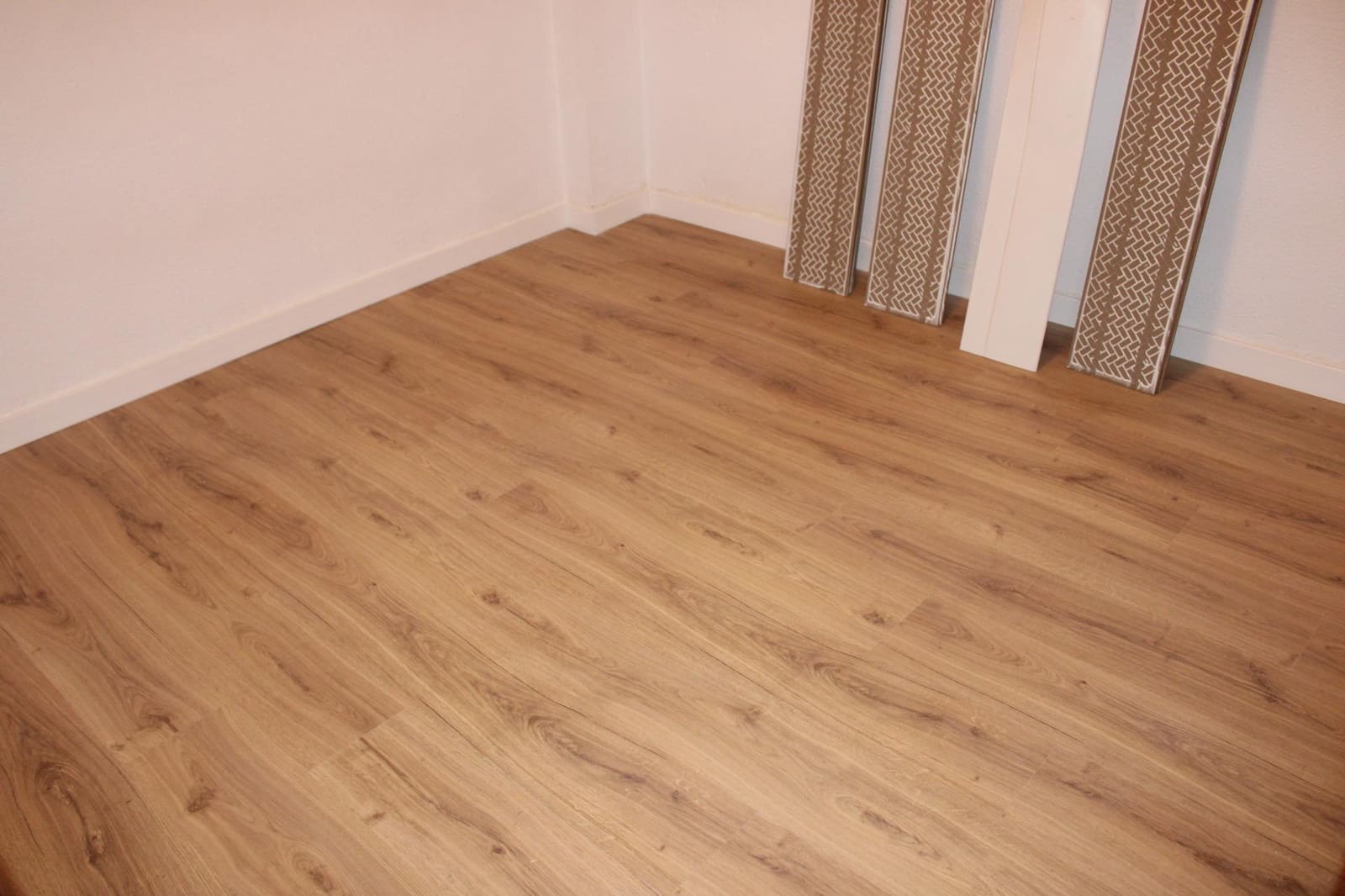 4 soveværelse Lejlighed til leje i Oliva - € 800 (Ref: 9330814)