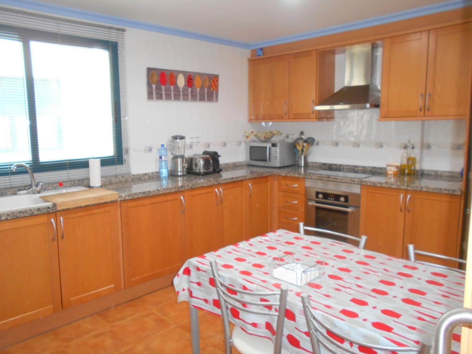 3 camera da letto Appartamento da affittare in Oliva - 850 € (Rif: 9330815)