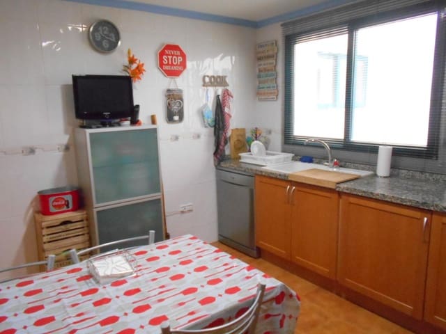 3 camera da letto Appartamento da affittare in Oliva - 850 € (Rif: 9330815)