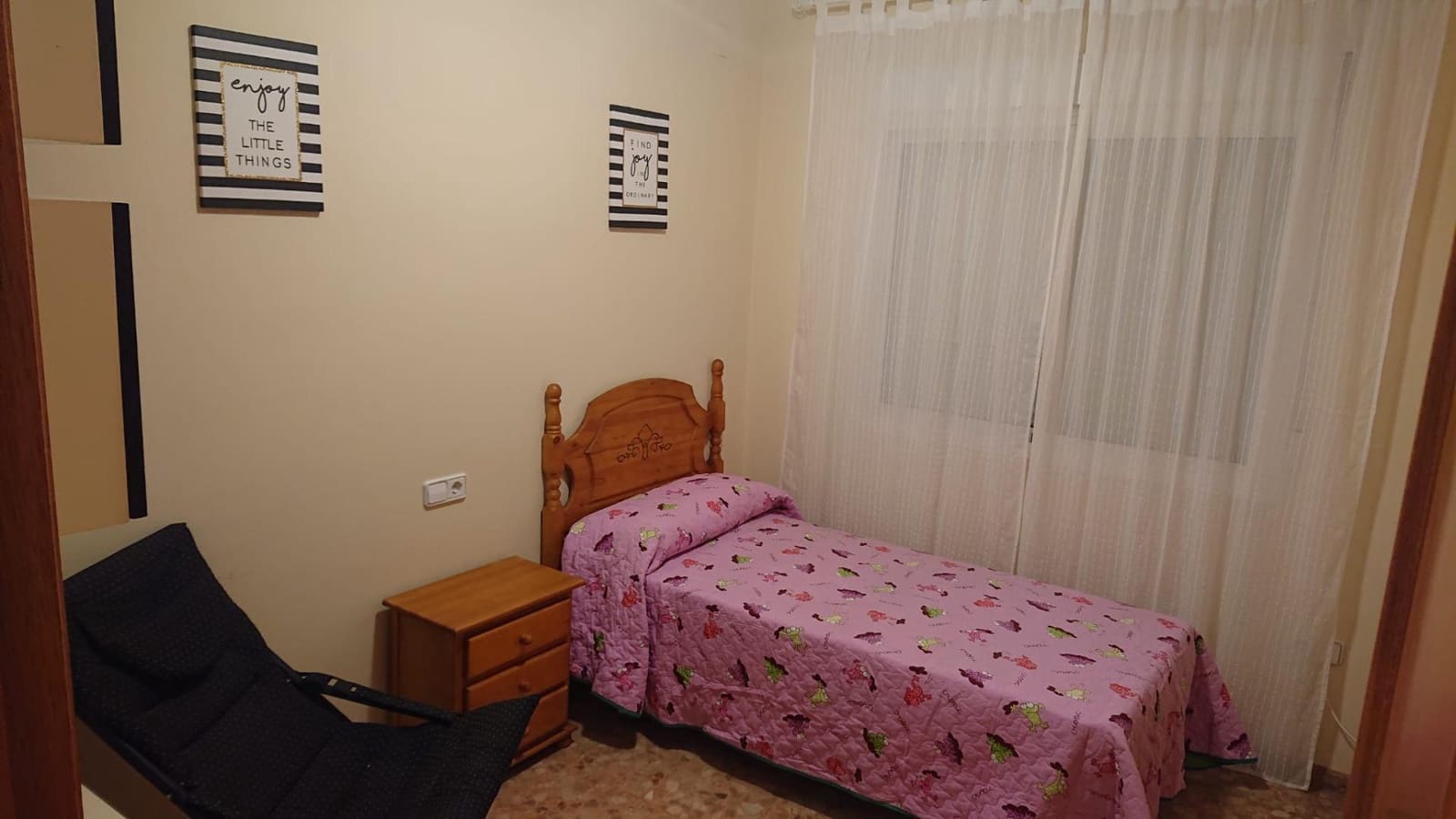 3 slaapkamer Appartement te huur in Oliva - € 750 (Ref: 9335167)