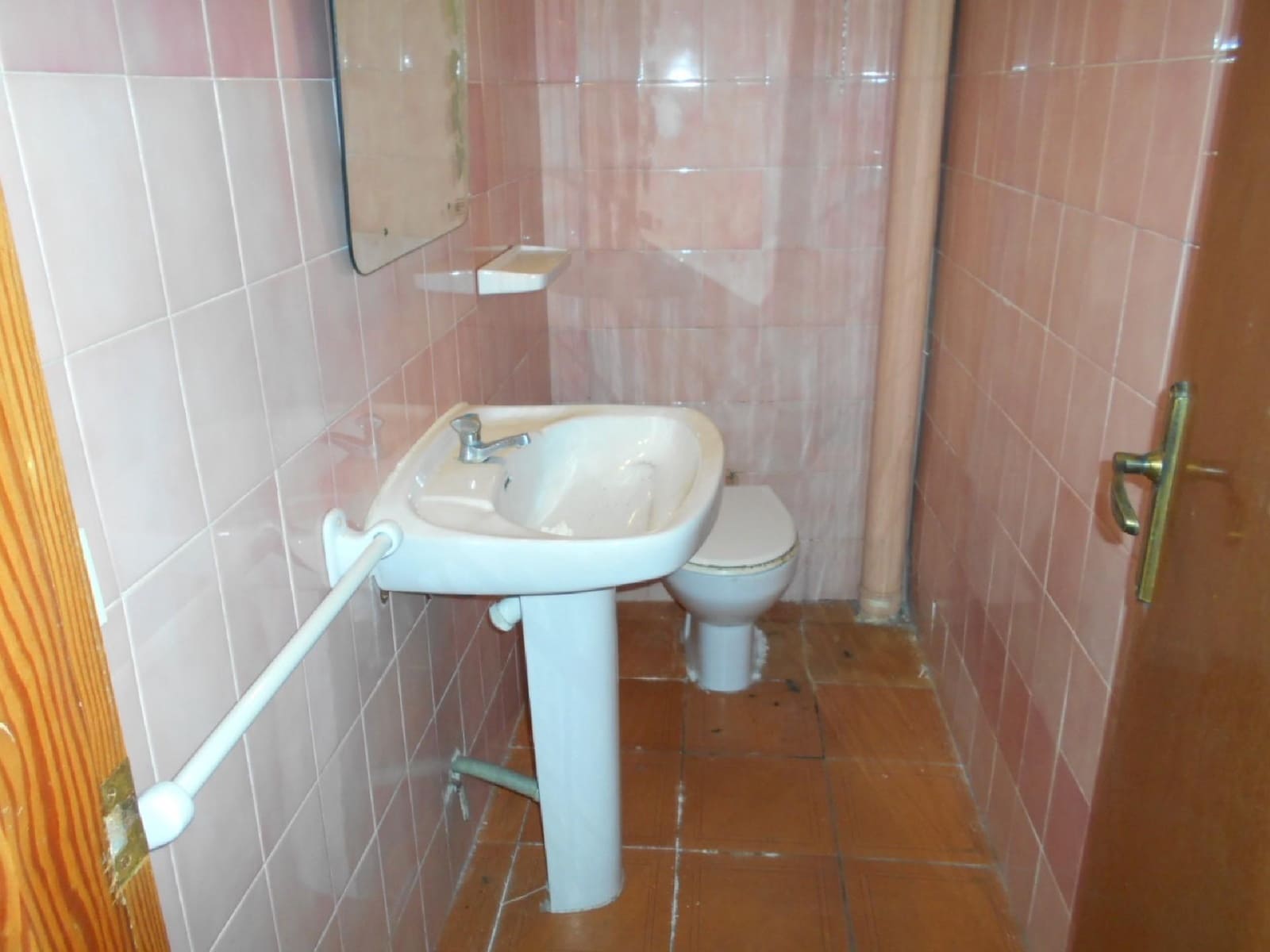 Commerciale in vendita in Oliva Nova - 78.000 € (Rif: 9367745)