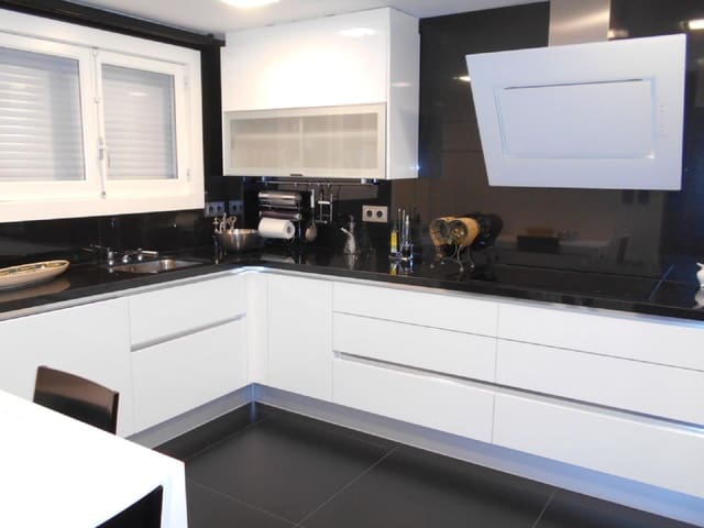 6 camera da letto Commerciale in vendita in Oliva - 519.000 € (Rif: 9367747)