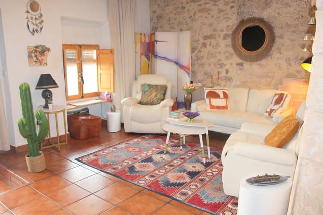 3 bedroom Townhouse for sale in Oliva - € 245,000 (Ref: 9417980)
