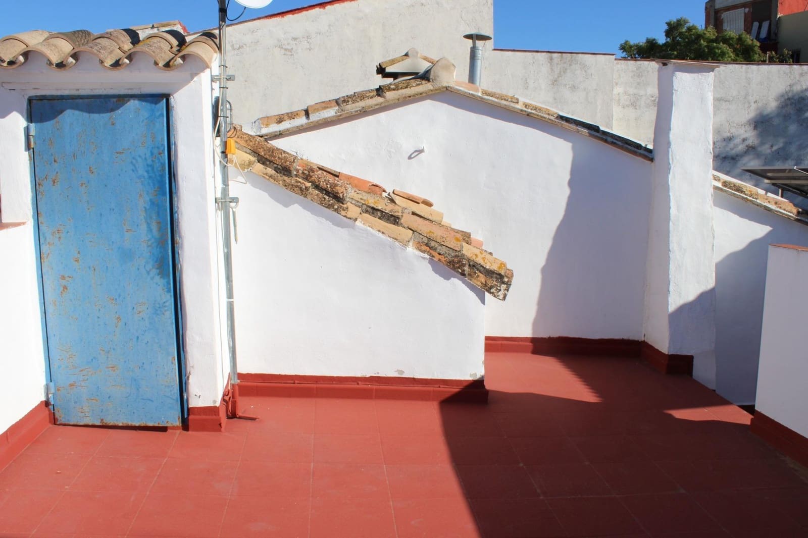 Casa de 3 habitaciones en Oliva en venta - 245.000 € (Ref: 9417980)