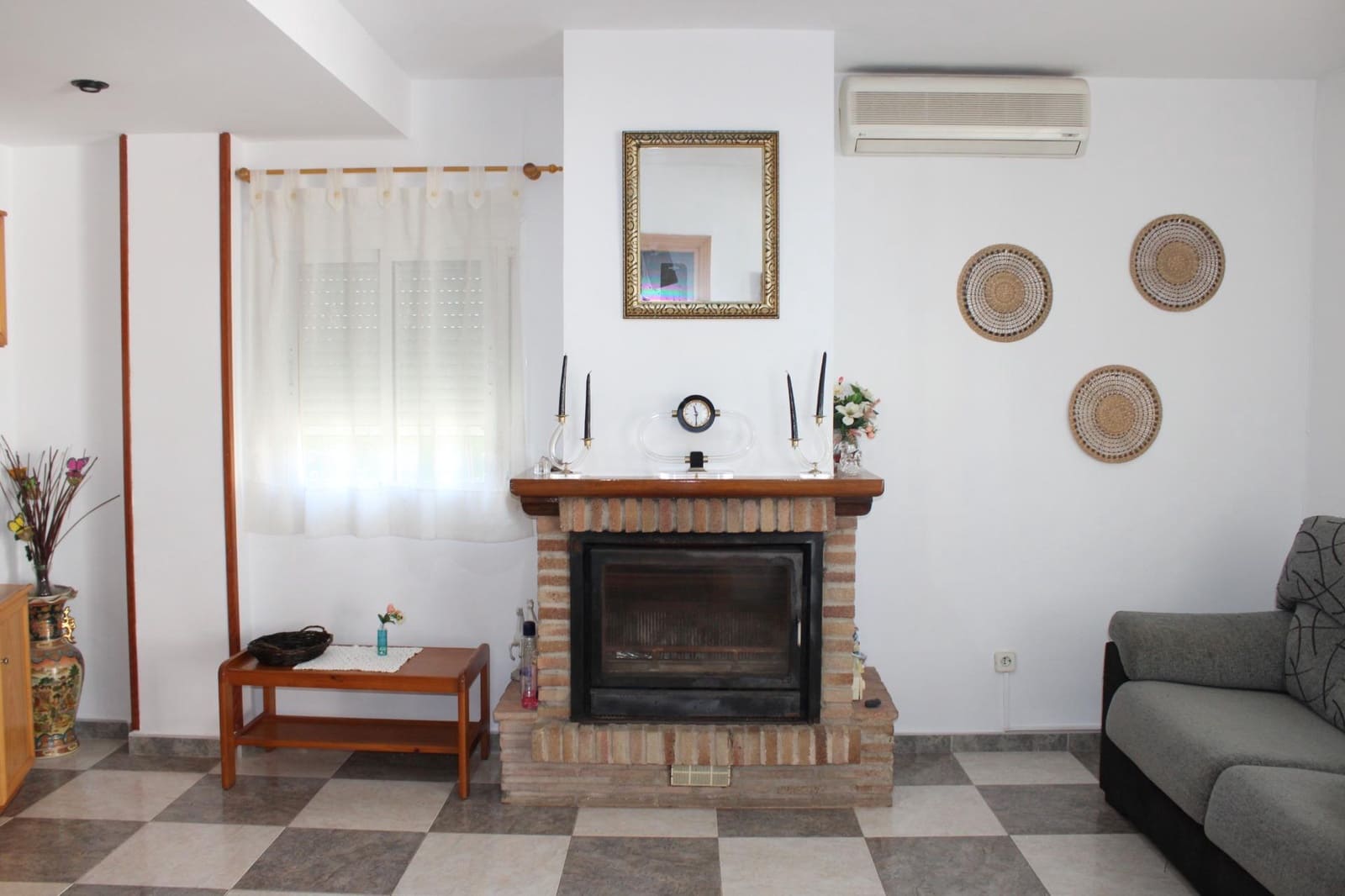 5 bedroom Villa for sale in Oliva - € 330,000 (Ref: 9431166)