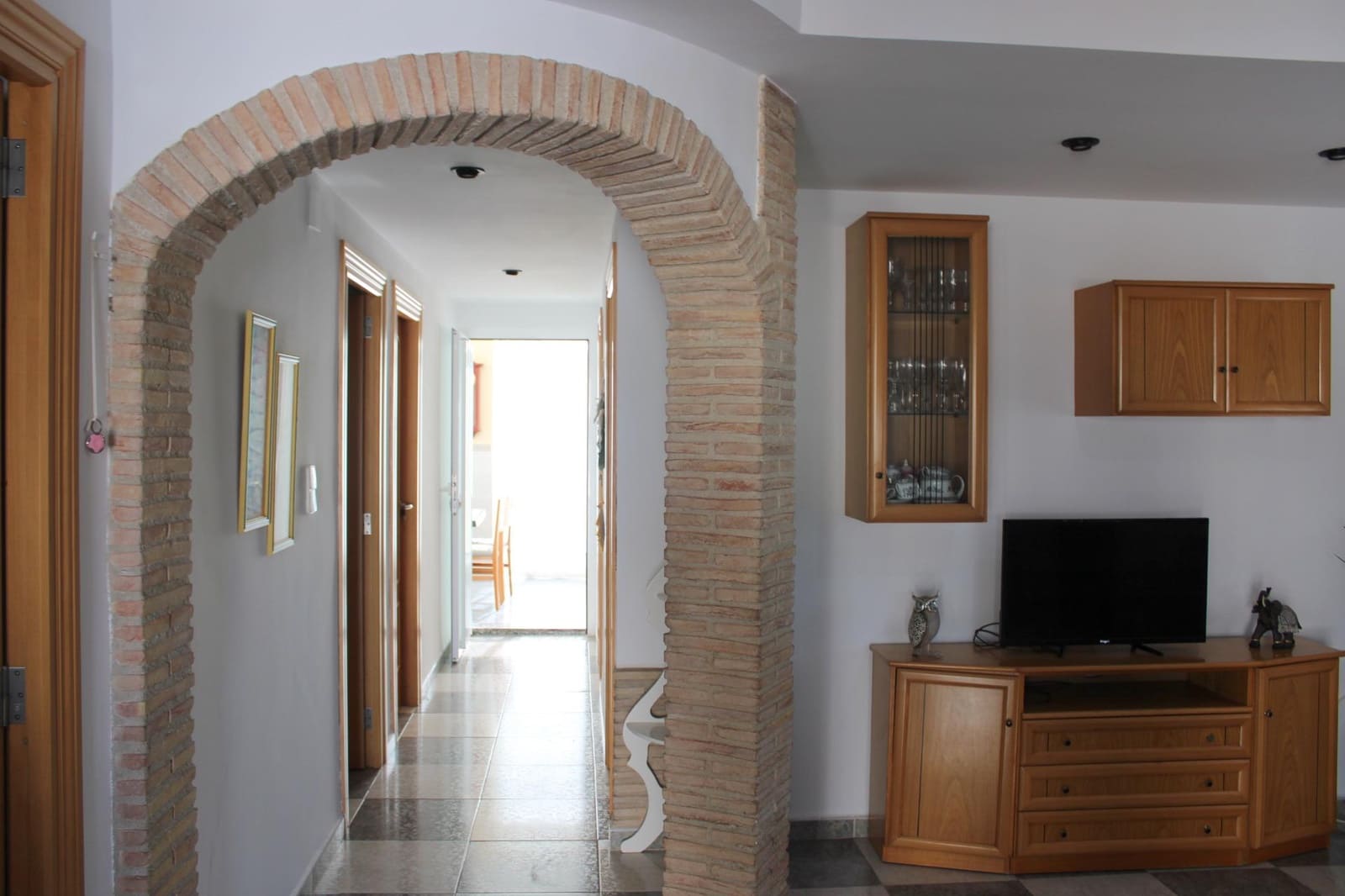 5 bedroom Villa for sale in Oliva - € 330,000 (Ref: 9431166)