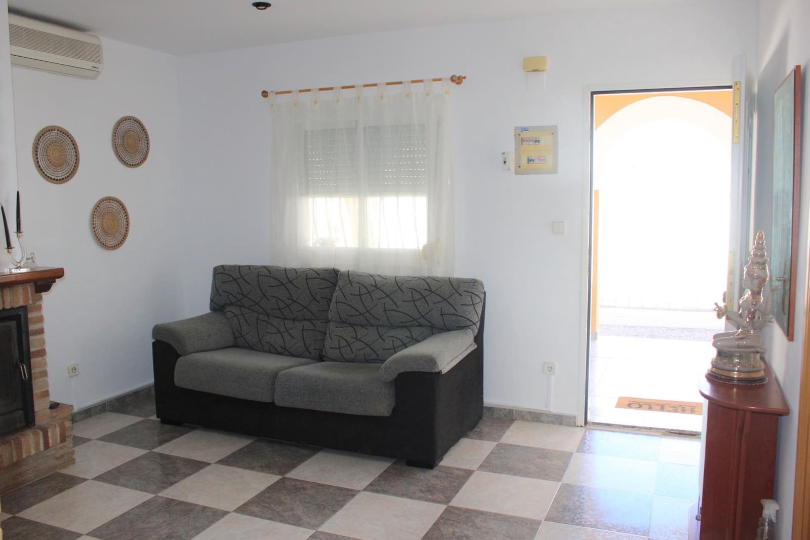 5 bedroom Villa for sale in Oliva - € 330,000 (Ref: 9431166)