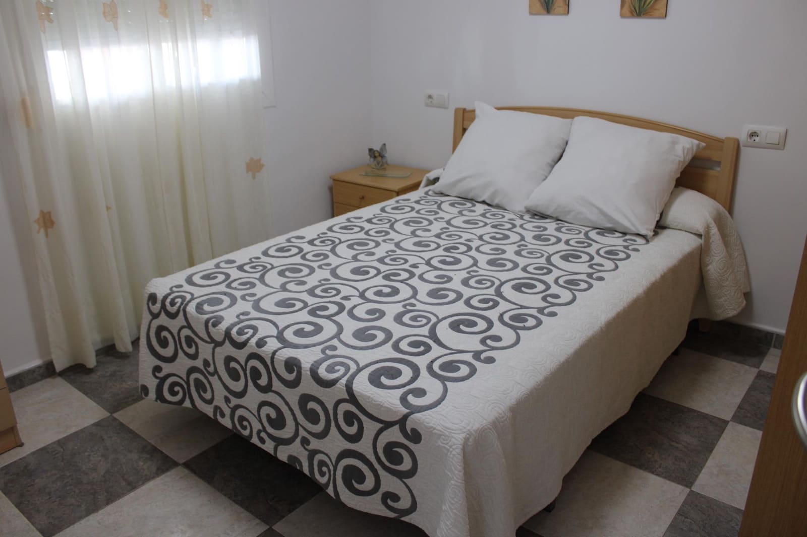 5 bedroom Villa for sale in Oliva - € 330,000 (Ref: 9431166)