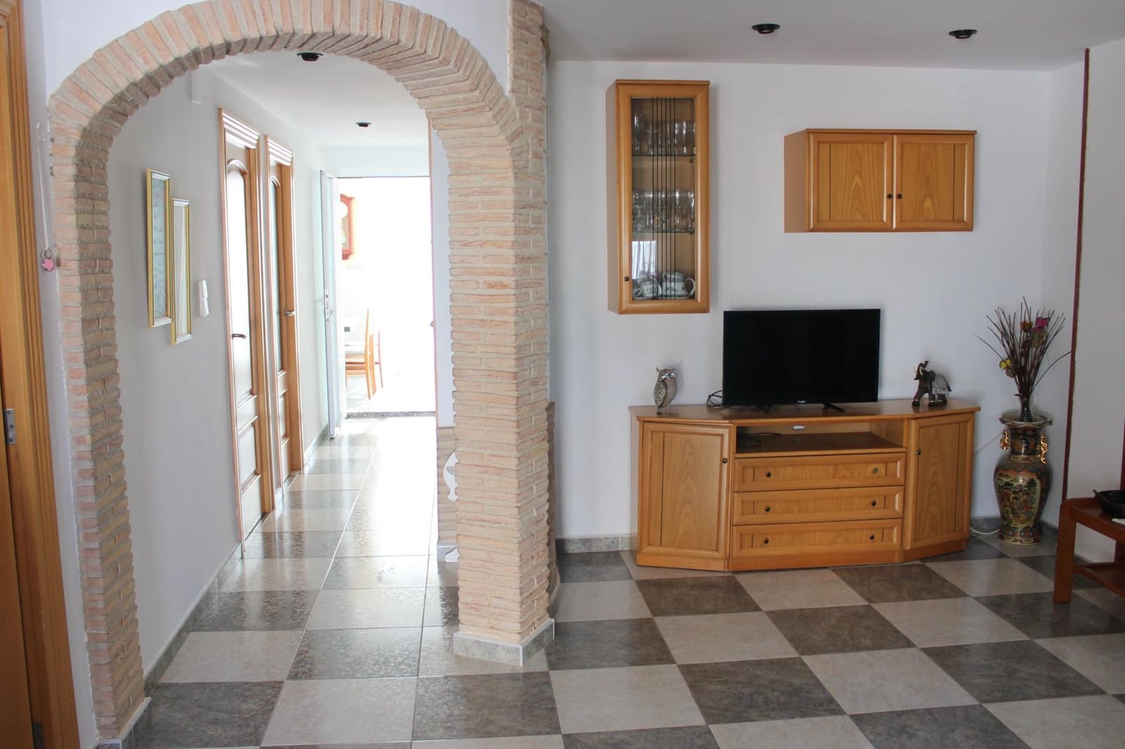 5 bedroom Villa for sale in Oliva - € 330,000 (Ref: 9431166)