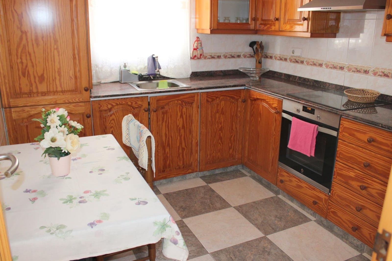 5 bedroom Villa for sale in Oliva - € 330,000 (Ref: 9431166)