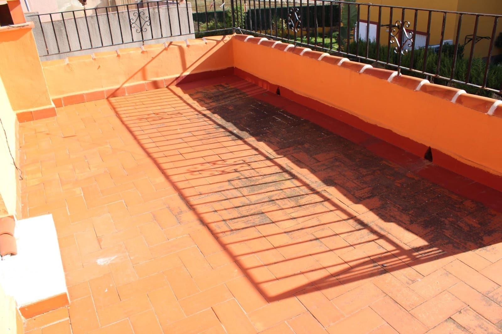 5 bedroom Villa for sale in Oliva - € 330,000 (Ref: 9431166)