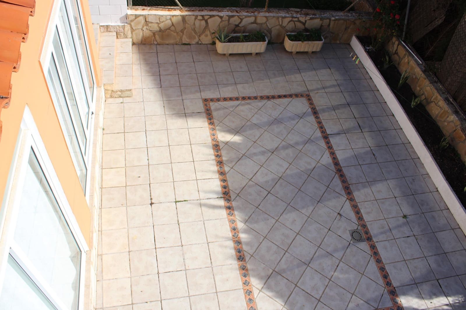 5 bedroom Villa for sale in Oliva - € 330,000 (Ref: 9431166)