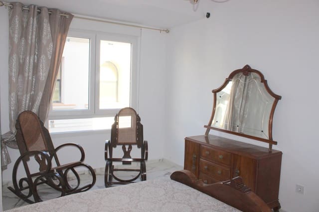 3 slaapkamer Flat te koop in Oliva Pueblo, Oliva - € 125.000 (Ref: 9456477)