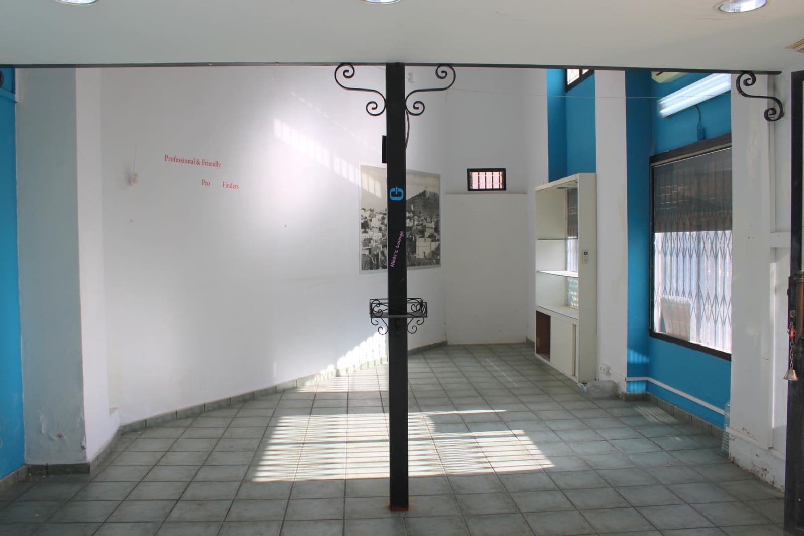 Commercieel te koop in Oliva - € 106.500 (Ref: 9513554)